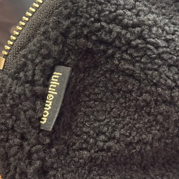 Lululemon Belt bag - Picture 2 of 5